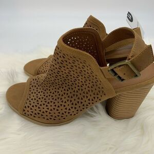 Universal Thread Booties